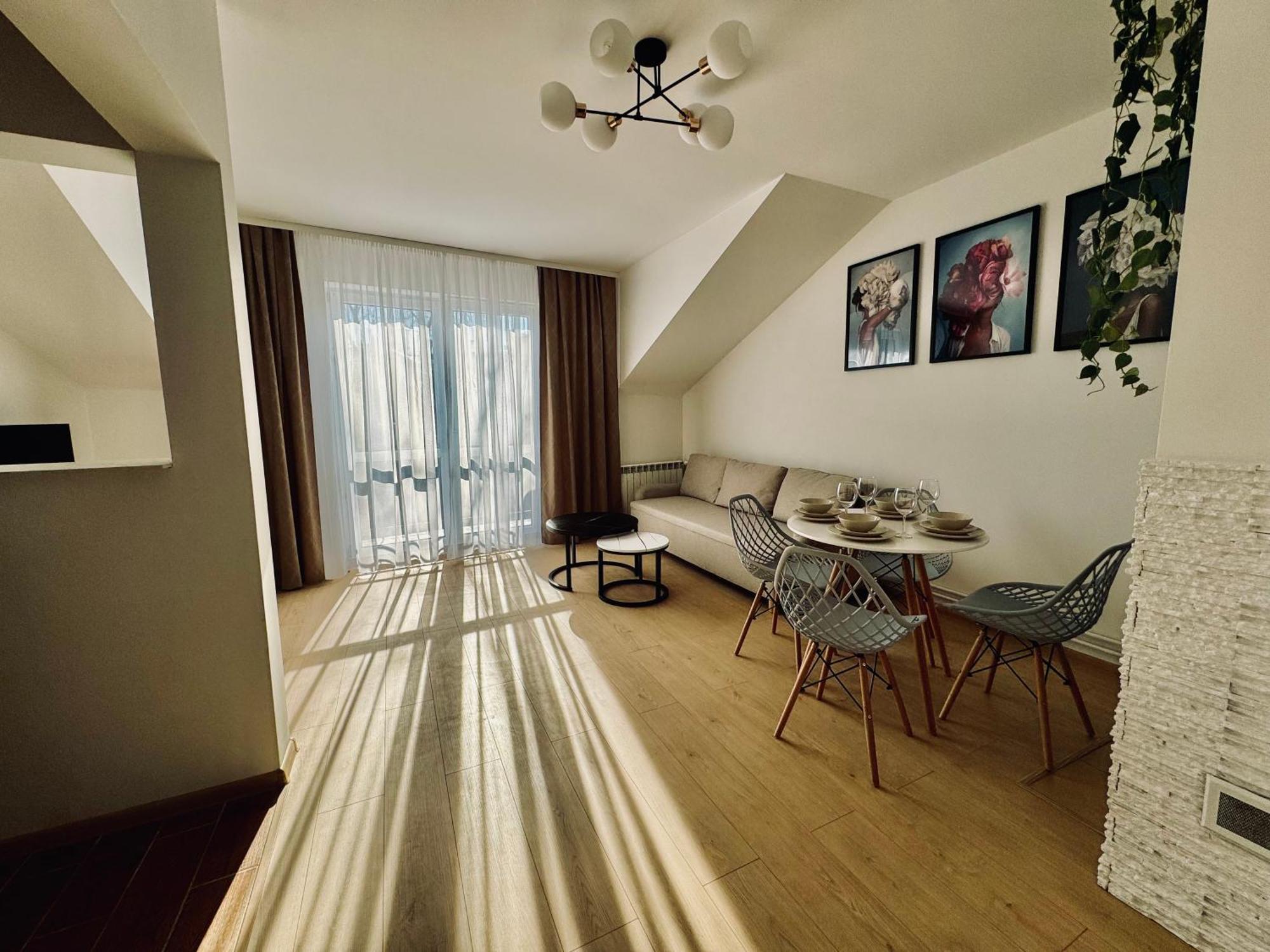 Apartament Wisteria Przemysl Exterior photo